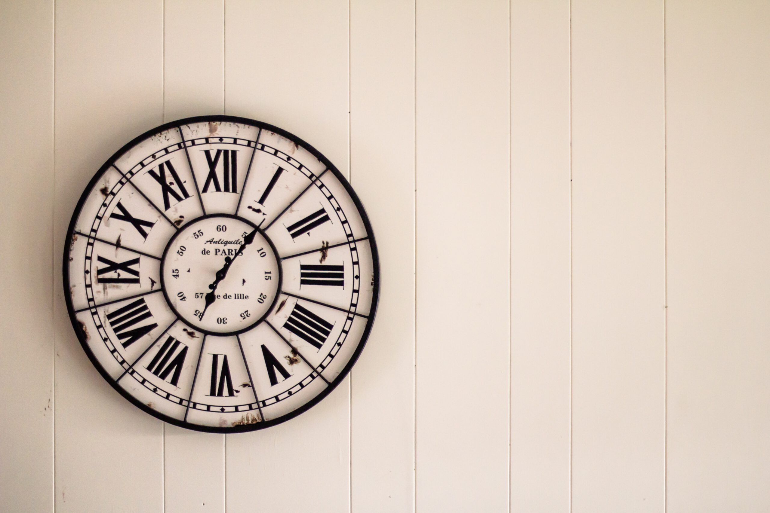 insluiten Expliciet Karakteriseren Welke klok past bij jouw huis? - Woontips-blog.nl