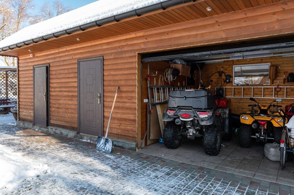 Prefab garage